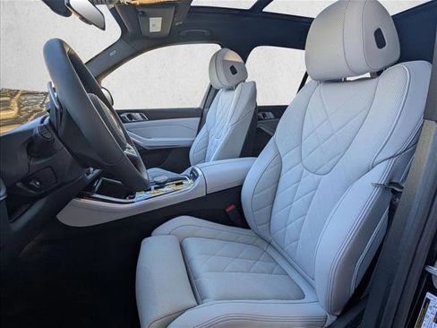 New 2026 BMW X5 xDrive40i w/ M Sport Package image 4