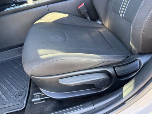 Used 2021 Hyundai Elantra SEL image 14