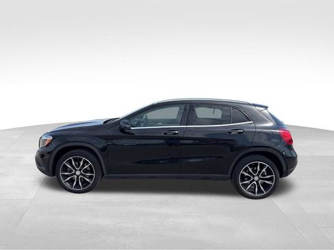 Used 2017 Mercedes-Benz GLA 250 4MATIC image 11