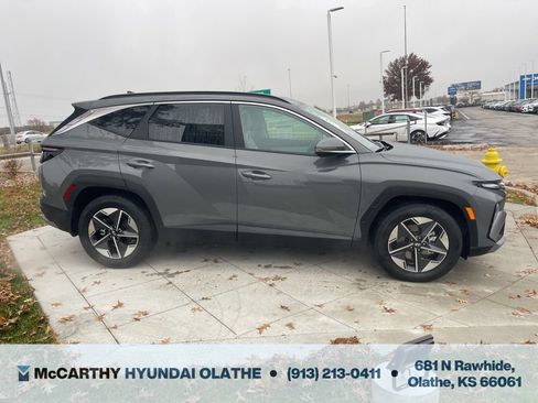 Used 2025 Hyundai Tucson SEL FWD image 17