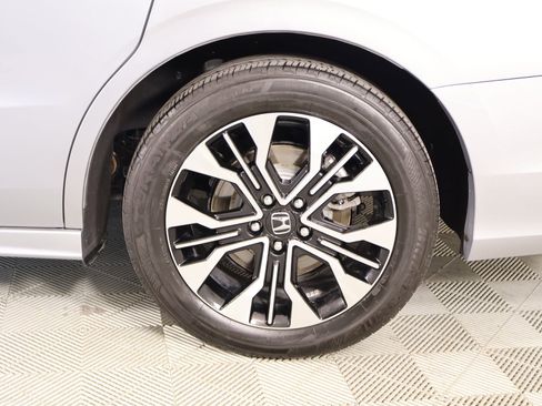 Used 2025 Honda Odyssey Elite image 20