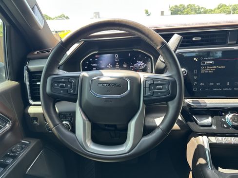 Used 2024 GMC Sierra 2500 Denali w/ Denali Reserve Package AWD/4WD image 17
