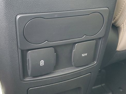 Used 2023 Ford Explorer XLT w/ Equipment Group 202A image 21