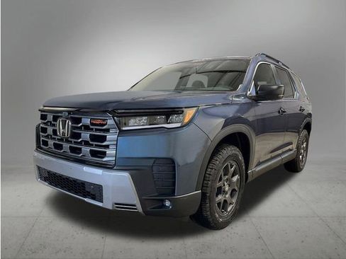 New 2026 Honda Pilot TrailSport image 2