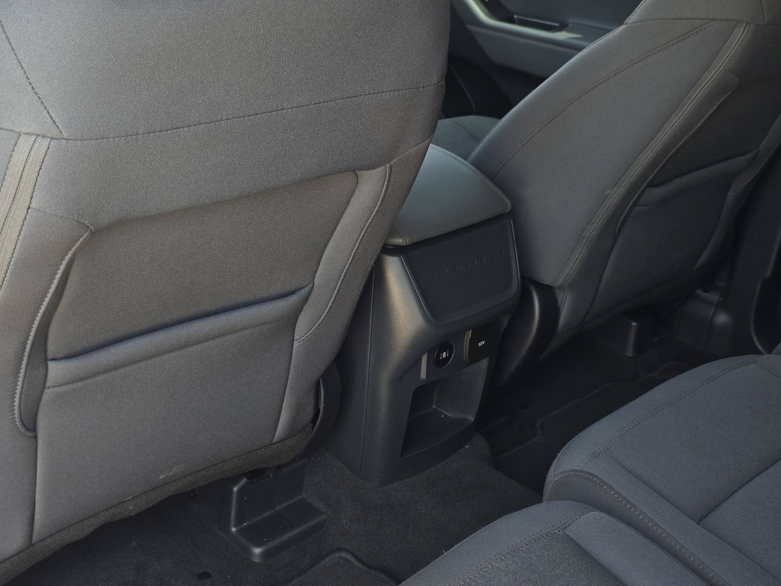 Used 2025 Ford Explorer Active RWD image 28