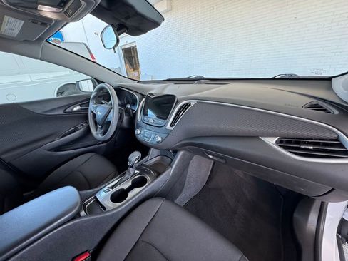 Used 2023 Chevrolet Malibu LS image 16