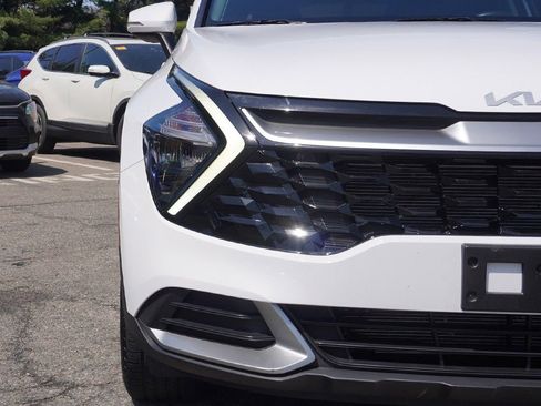 Used 2023 Kia Sportage EX image 12