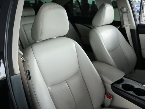 Used 2021 INFINITI Q50 Luxe w/ Seat & Sound Package RWD image 24