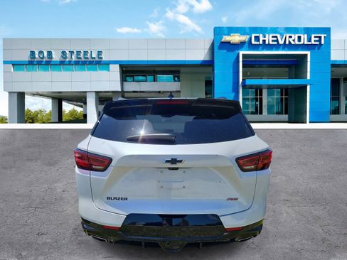 Used 2023 Chevrolet Blazer RS w/ Driver Confidence II Package FWD image 4