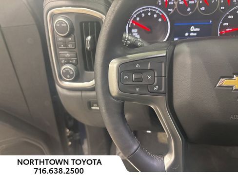 Used 2021 Chevrolet Silverado 1500 LT AWD/4WD image 19