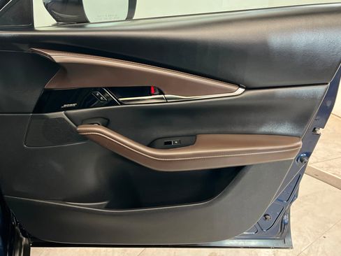 Used 2023 MAZDA CX-30 AWD 2.5 S w/ Premium Package image 24