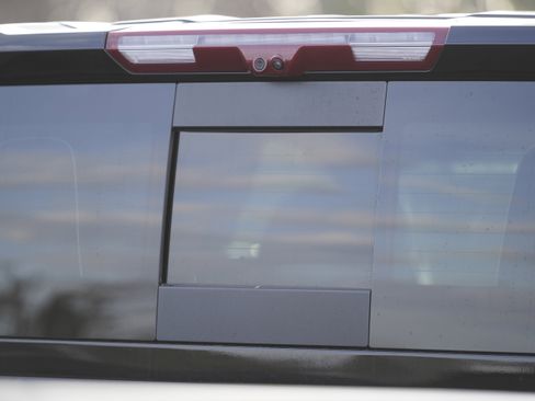 Used 2025 GMC Sierra 2500 AT4X image 44