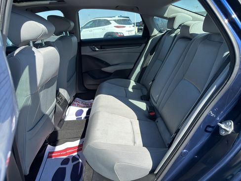 Used 2018 Honda Accord EX image 10