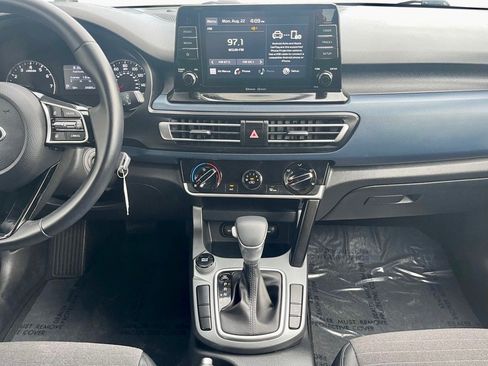 Used 2021 Kia Seltos S image 15