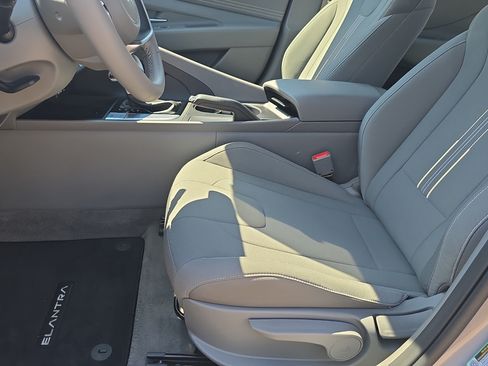 Certified 2026 Hyundai Elantra Sport FWD image 14