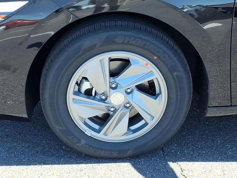 New 2026 Hyundai Elantra SE FWD image 15