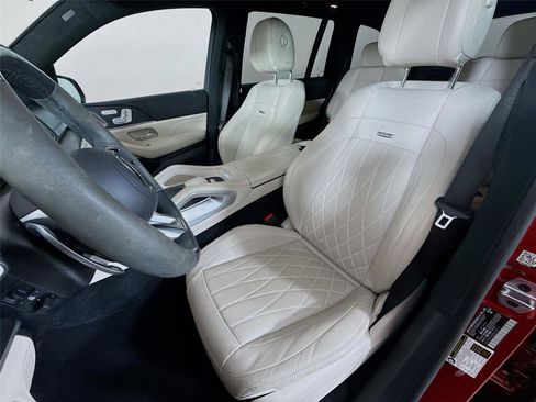 Used 2024 Mercedes-Benz GLS 63 AMG 4MATIC image 2