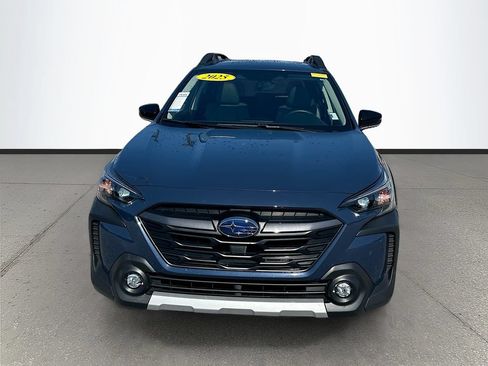 Used 2025 Subaru Outback Limited w/ Tech Package 3 AWD/4WD image 2
