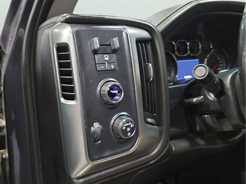 Used 2015 Chevrolet Silverado 2500 LTZ w/ Z71 Package, Off-Road AWD/4WD image 9