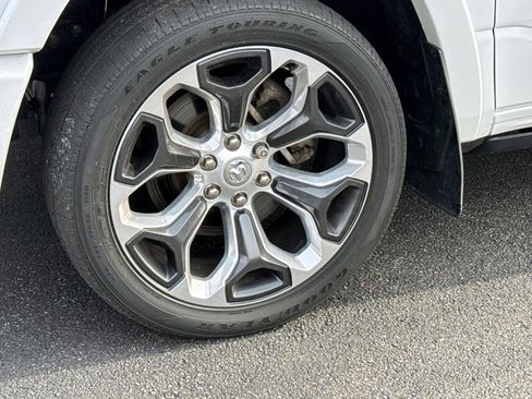 Used 2021 RAM 1500 Limited image 5