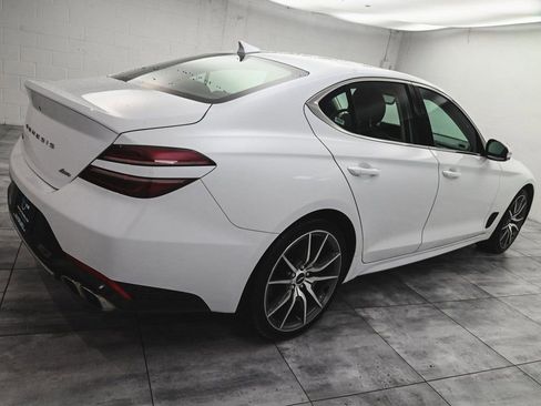 Used 2023 Genesis G70 2.0T image 6
