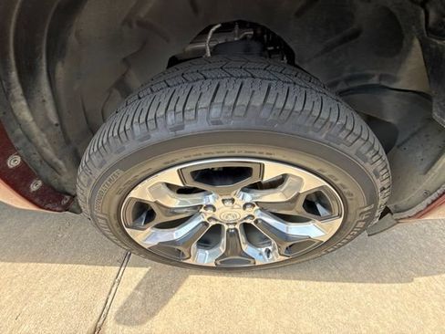 Used 2022 RAM 1500 Limited AWD/4WD image 5