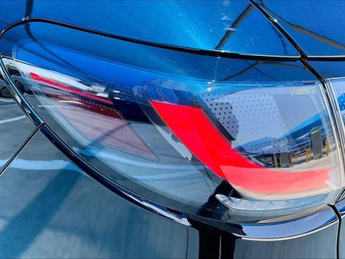Used 2025 Honda HR-V EX-L image 28