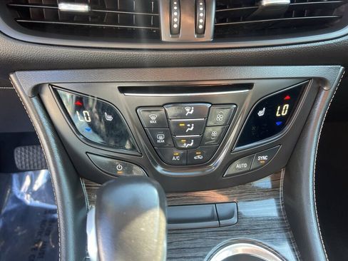 Used 2016 Buick Envision Premium AWD/4WD image 26
