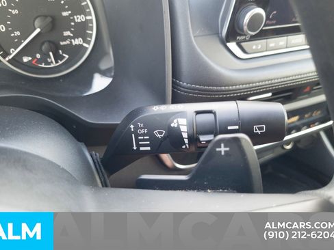 Used 2024 Nissan Rogue SV image 14