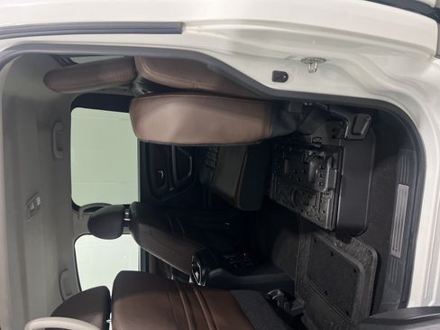 Used 2018 Nissan Titan Platinum Reserve AWD/4WD image 15