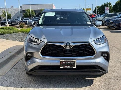 Used 2023 Toyota Highlander Limited AWD/4WD image 8