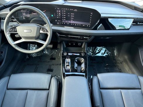 New 2025 Audi A6 e-tron Premium Plus image 12