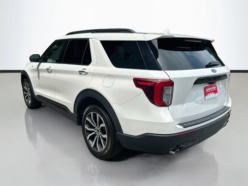 Used 2022 Ford Explorer ST-Line AWD/4WD image 8