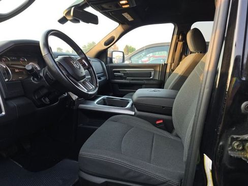 Used 2021 RAM 1500 Warlock AWD/4WD image 6