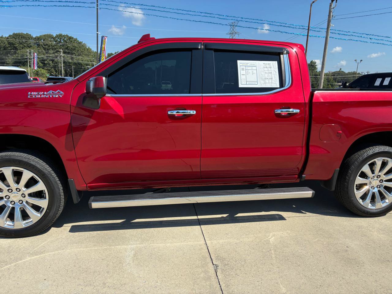 Used 2021 Chevrolet Silverado 1500 High Country w/ Technology Package AWD/4WD image 8