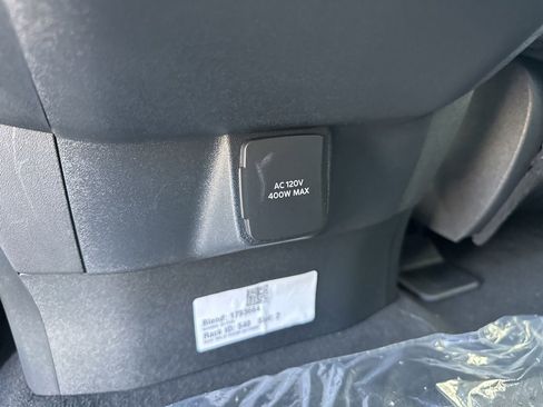 New 2025 Ford Expedition Max Platinum w/ Stealth Performance Package image 40