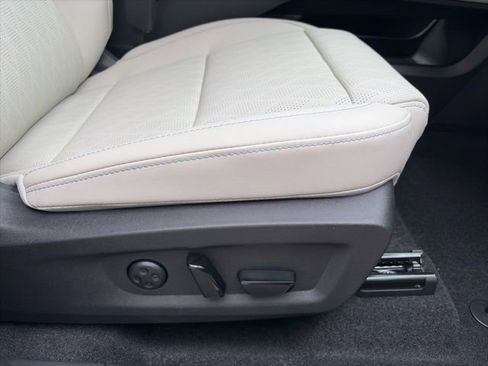 New 2026 Nissan Murano Platinum image 20