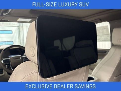 New 2026 GMC Yukon XL Denali w/ Denali Reserve Package image 24