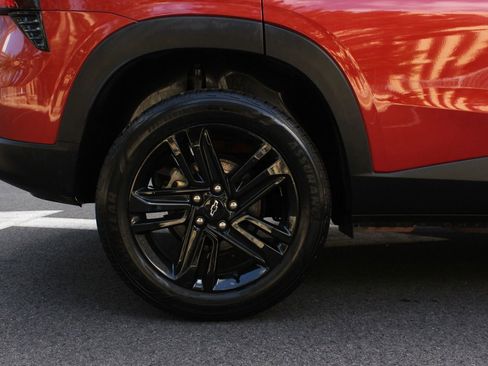 Used 2024 Chevrolet Trax ACTIV w/ Driver Confidence Package image 5