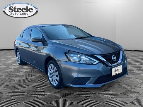 Used 2019 Nissan Sentra S image 7