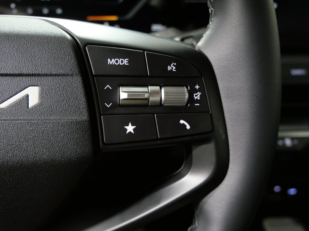 Used 2025 Kia K4 EX FWD image 21