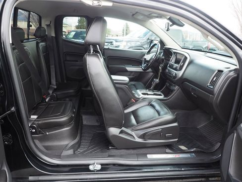 Used 2020 Chevrolet Colorado ZR2 w/ Colorado ZR2 Bison Edition image 24