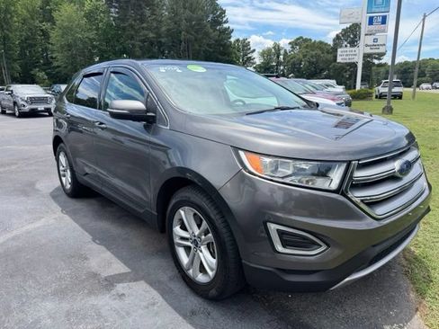 Used 2016 Ford Edge SEL w/ Equipment Group 201A AWD/4WD image 3