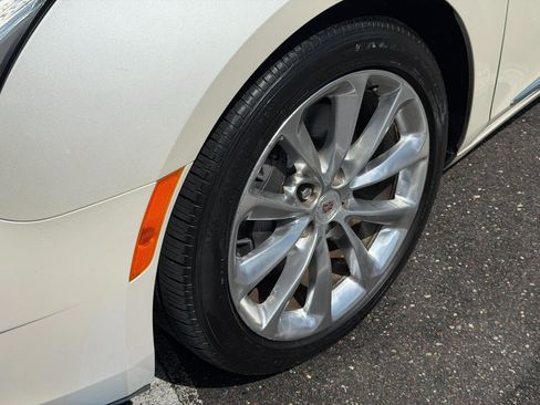 Used 2013 Cadillac XTS Premium FWD image 7