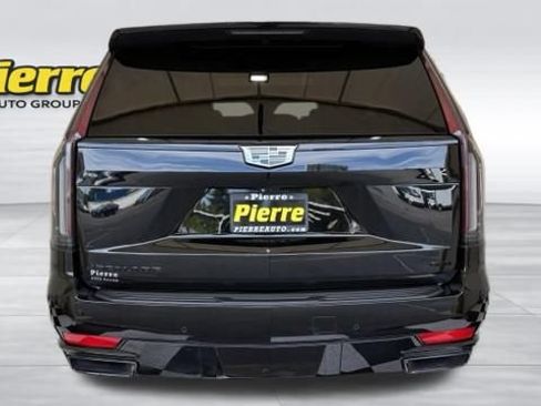 Used 2023 Cadillac Escalade Sport w/ LPO, ONYX Package AWD/4WD image 3
