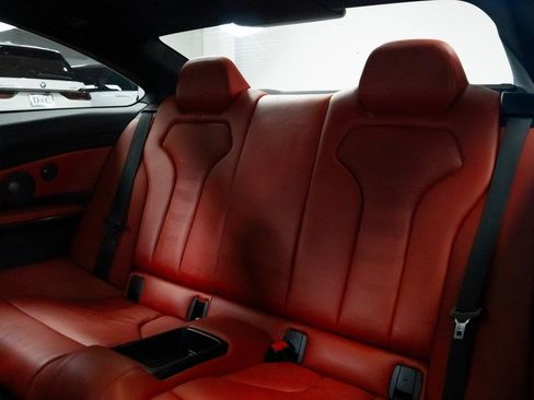 Used 2015 BMW M4 Coupe image 20