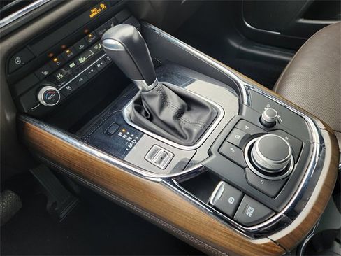 Used 2022 MAZDA CX-9 Signature image 18