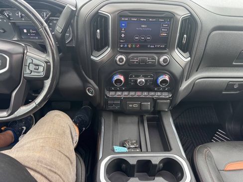 Used 2020 GMC Sierra 1500 AT4 w/ AT4 Premium Package AWD/4WD image 16