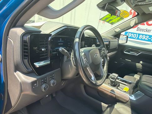 Used 2024 Chevrolet Silverado 1500 LT Trail Boss w/ LT Trail Boss Premium Package AWD/4WD image 21