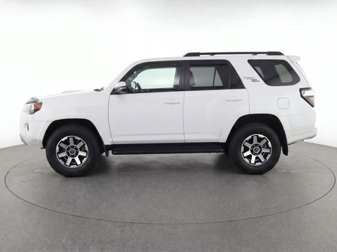 Used 2023 Toyota 4Runner TRD Off-Road Premium w/ Moonroof Package AWD/4WD image 6